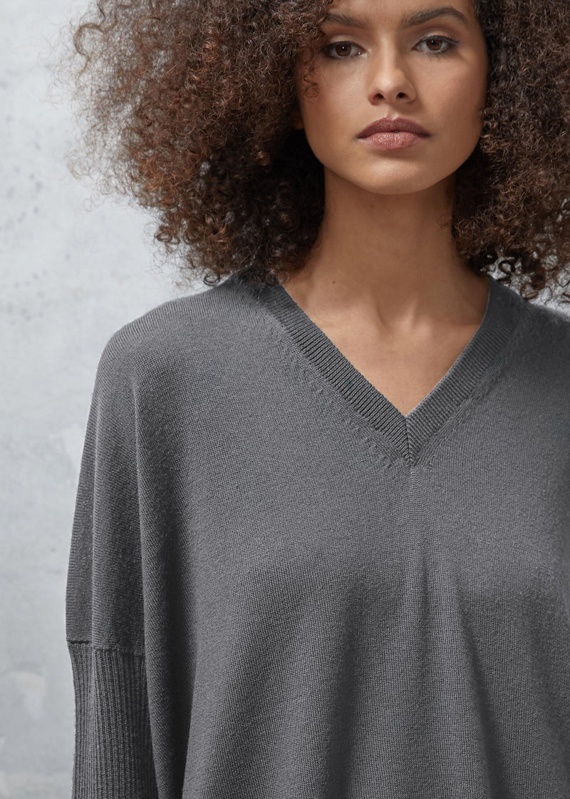 Foster V-Neck Relaxed Sweater - Concrete-London